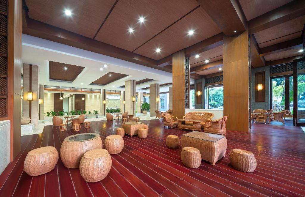Sanya Shanghai Huating Boutique Resort Hotel Exterior foto